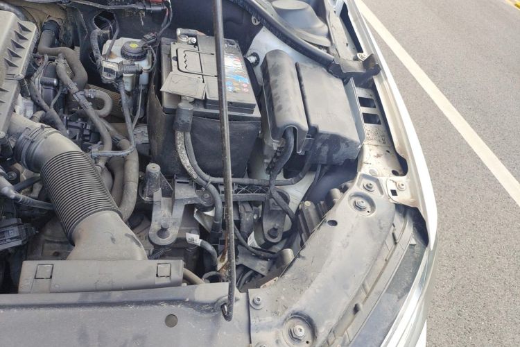 Used Volkswagen Sagitar 2018 1.6L Automatic Comfort Model Engine Bay Left