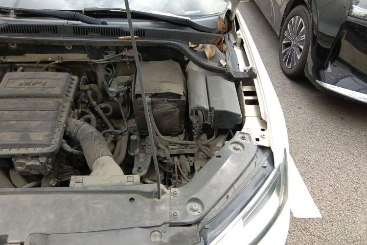 Used Volkswagen Sagitar 2018 1.6L Automatic Comfort Model Engine Bay Left