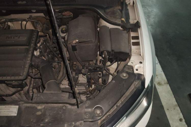 Used Volkswagen Sagitar 2018 1.6L Automatic Comfort Model Engine Bay Left