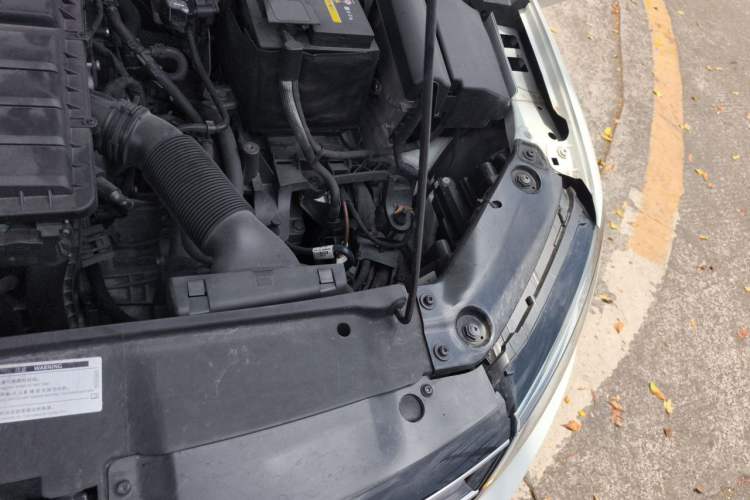 Used Volkswagen Sagitar 2018 1.6L Automatic Comfort Model Engine Bay Left