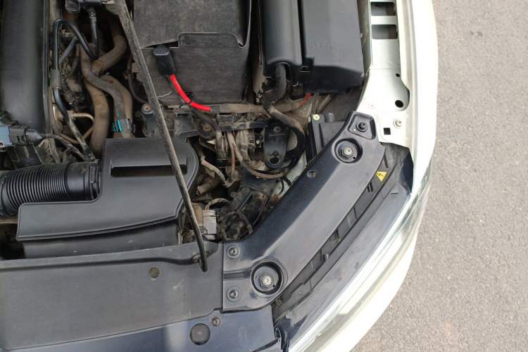 Used Volkswagen Sagitar 2018 280TSI DSG Luxury Model Engine Bay Left