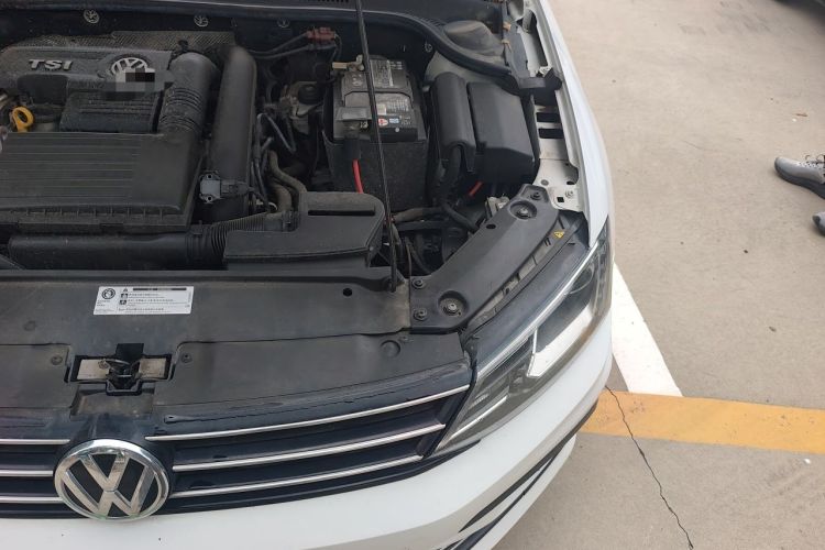 Used Volkswagen Sagitar 2018 280TSI DSG Ignite Edition Engine Bay Left