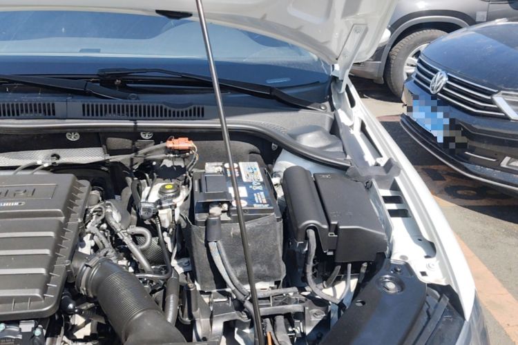 Used Volkswagen Sagitar 2018 1.6L Automatic Comfort Model Engine Bay Left