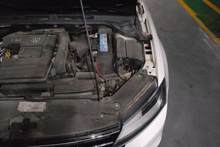 Used Volkswagen Sagitar 2018 180TSI DSG Prestige Edition Engine Bay Left