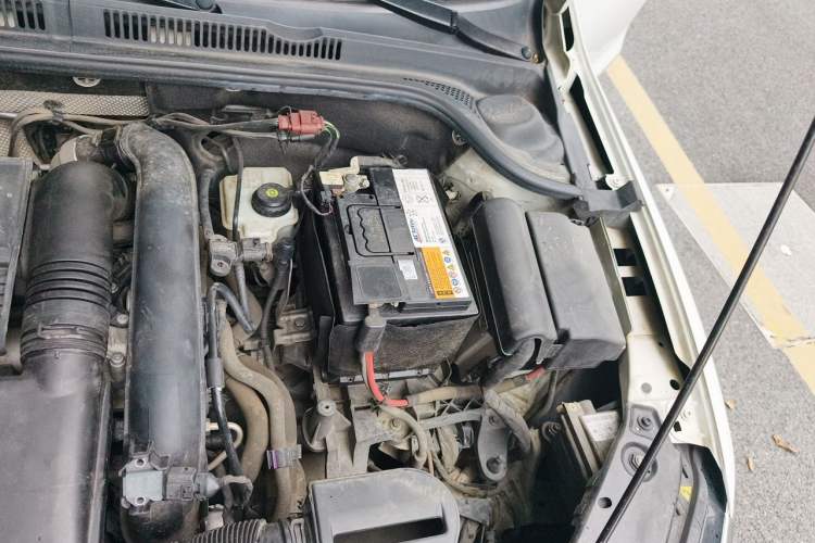 Used Volkswagen Sagitar 2018 280TSI DSG Ignite Edition Engine Bay Left