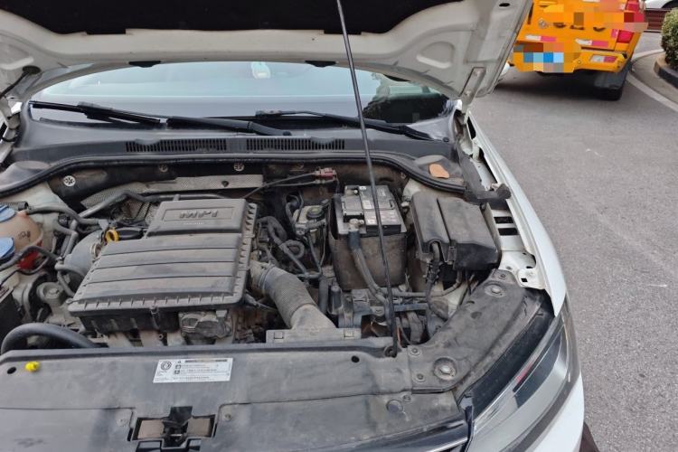 Used Volkswagen Sagitar 2018 1.6L Automatic Comfort Model Engine Bay Left