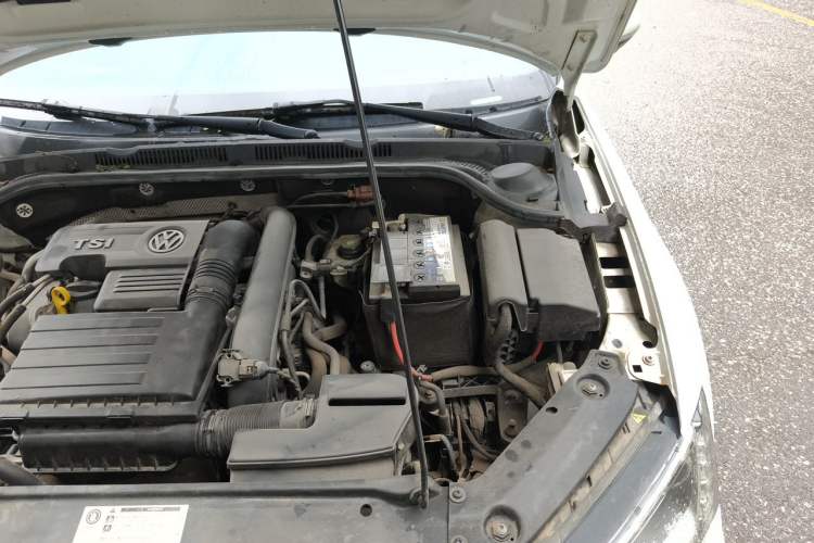 Used Volkswagen Sagitar 2018 280TSI DSG Ignite Edition Engine Bay Left