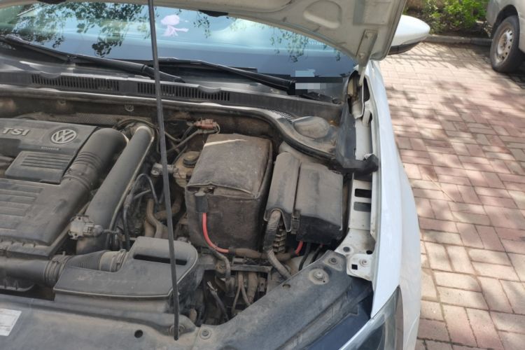 Used Volkswagen Sagitar 2018 280TSI DSG Comfort Model Engine Bay Left