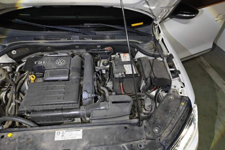 Used Volkswagen Sagitar 2018 280TSI DSG Ignite Edition Engine Bay Left
