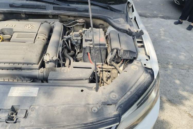 Used Volkswagen Sagitar 2018 180TSI DSG Prestige Edition Engine Bay Left
