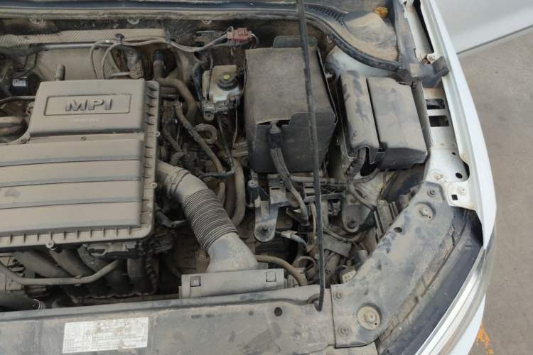 Used Volkswagen Sagitar 2018 1.6L Automatic Comfort Model Engine Bay Left