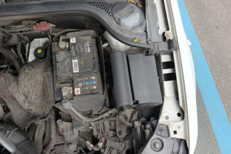 Used Volkswagen Sagitar 2018 1.6L Automatic Comfort Model Engine Bay Left