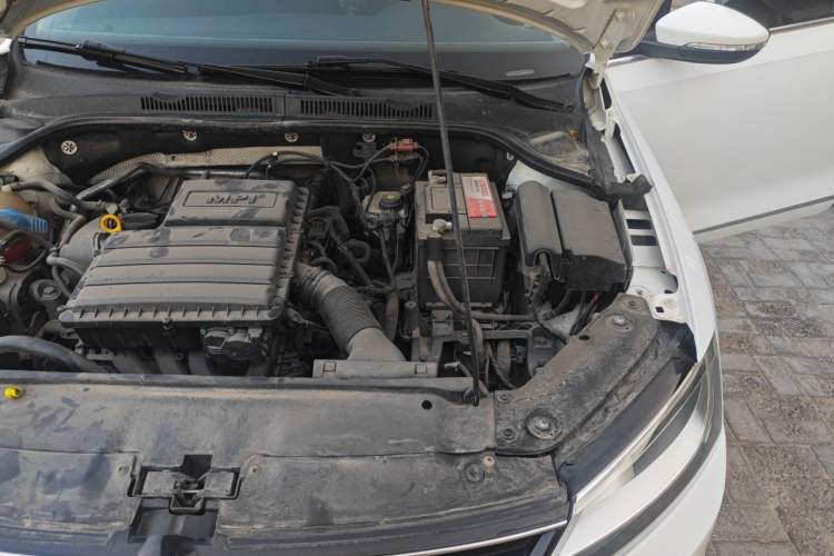 Used Volkswagen Sagitar 2018 1.6L Automatic Comfort Model Engine Bay Left