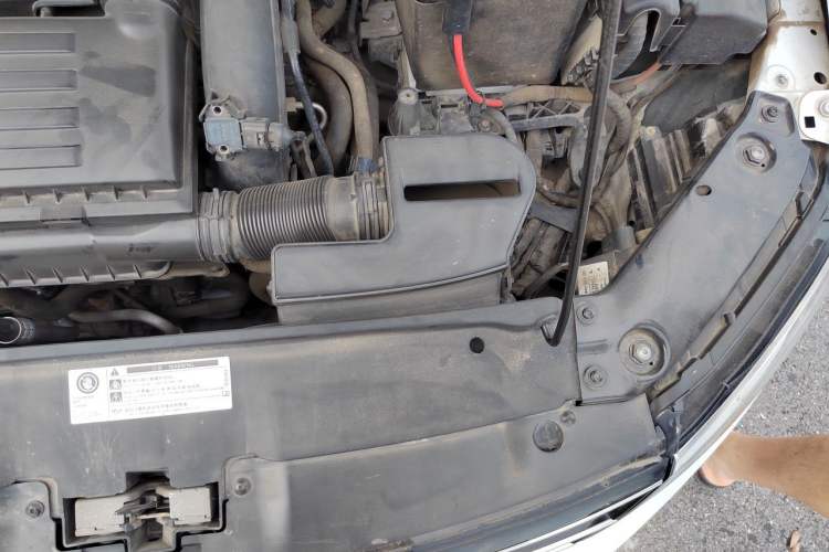 Used Volkswagen Sagitar 2018 180TSI DSG Prestige Edition Engine Bay Left