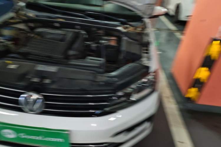 Used Volkswagen Sagitar 2018 280TSI DSG Ignite Edition Engine Bay Left