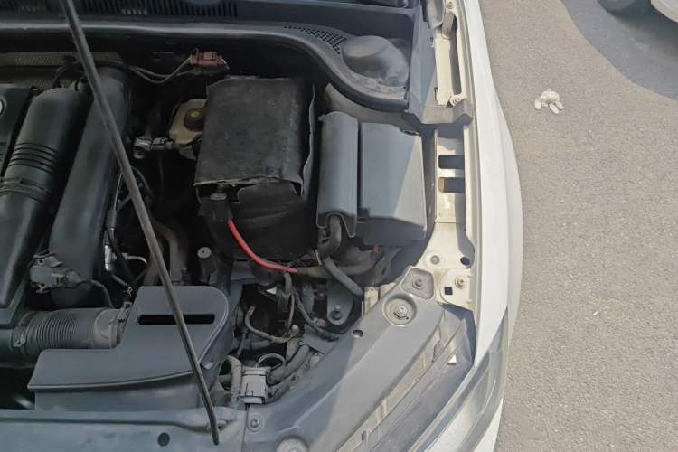 Used Volkswagen Sagitar 2018 280TSI DSG Comfort Model Engine Bay Left