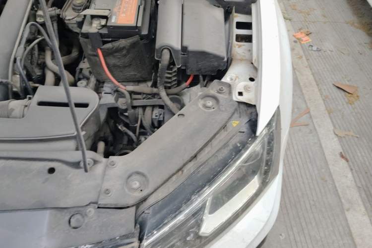 Used Volkswagen Sagitar 2018 280TSI DSG Ignite Edition Engine Bay Left