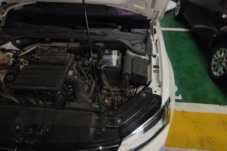 Used Volkswagen Sagitar 2018 1.6L Automatic Comfort Model Engine Bay Left