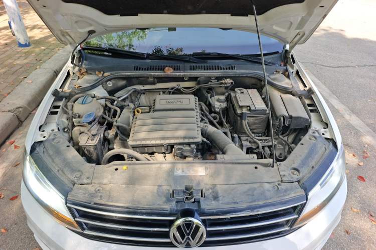 Used Volkswagen Sagitar 2018 1.6L Automatic Comfort Model Engine Bay