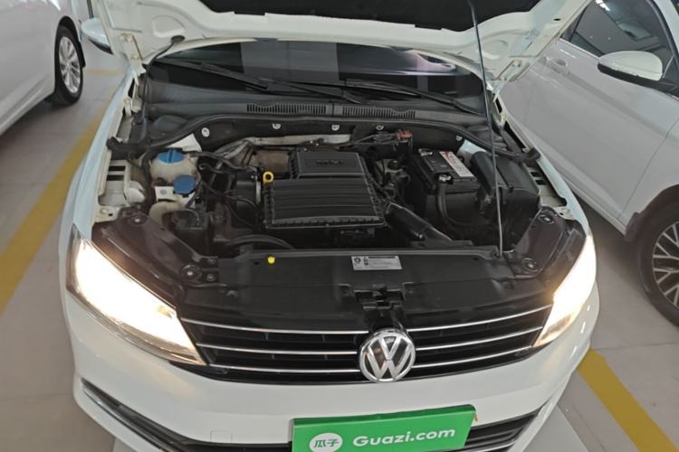 Used Volkswagen Sagitar 2018 1.6L Automatic Comfort Model Engine Bay