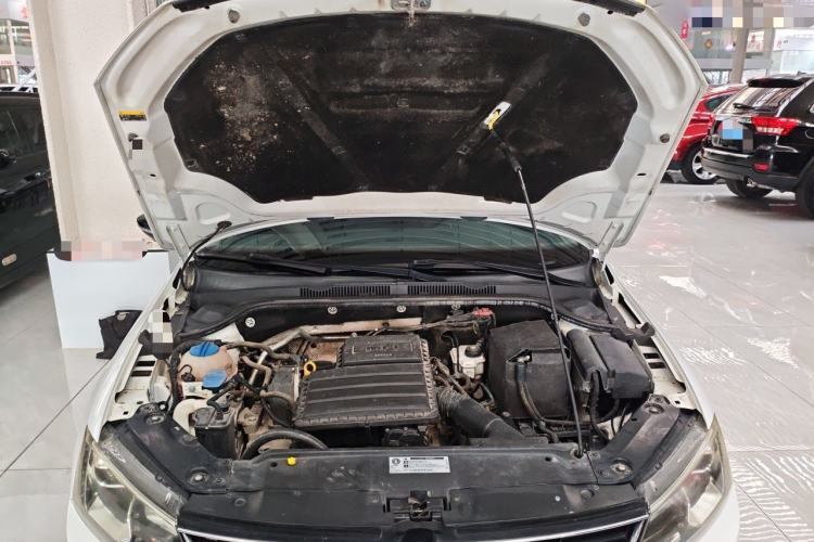 Used Volkswagen Sagitar 2018 1.6L Manual Comfort Model Engine Bay