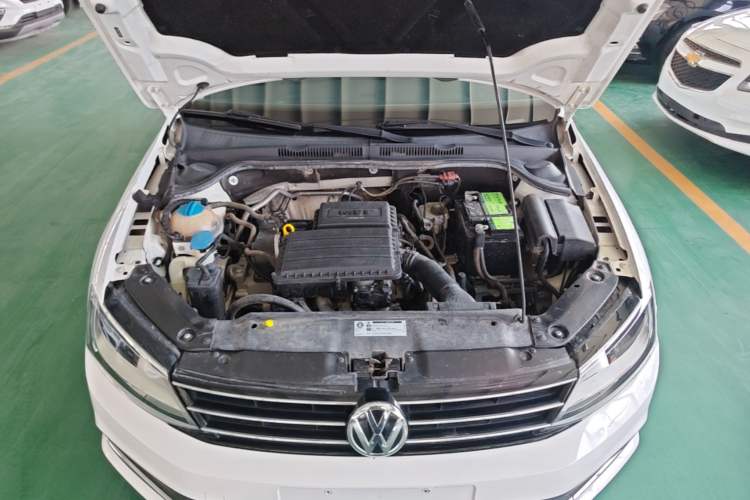 Used Volkswagen Sagitar 2018 1.6L Automatic Comfort Model Engine Bay