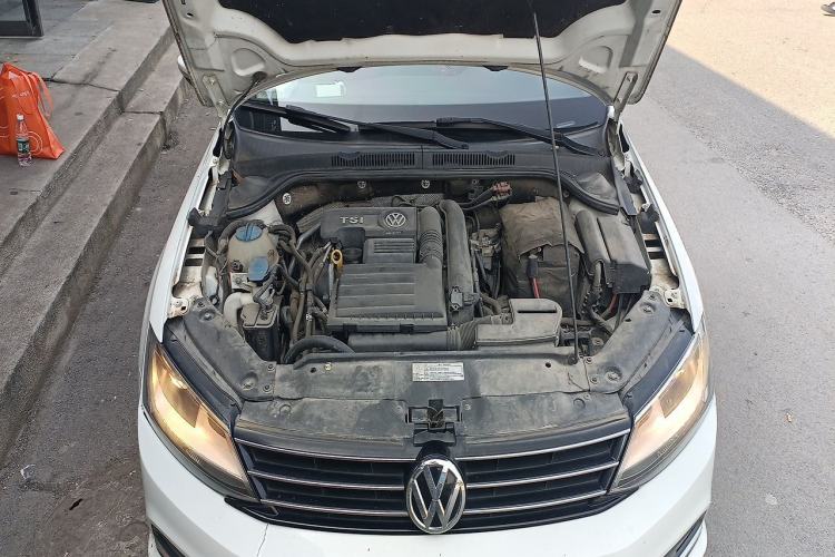 Used Volkswagen Sagitar 2018 280TSI DSG Comfort Model Engine Bay