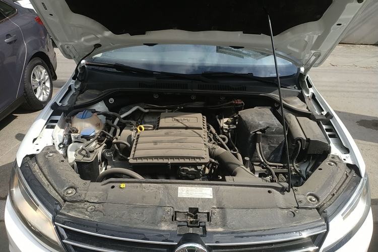 Used Volkswagen Sagitar 2018 1.6L Automatic Comfort Model Engine Bay