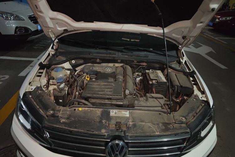 Used Volkswagen Sagitar 2018 280TSI DSG Ignite Edition Engine Bay