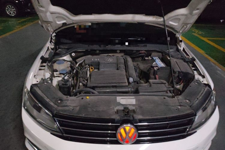 Used Volkswagen Sagitar 2018 180TSI DSG Prestige Edition Engine Bay