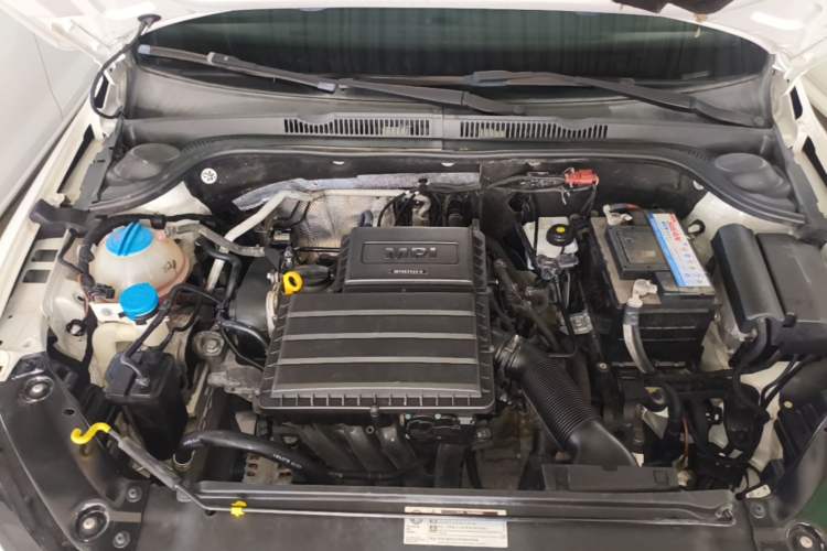 Used Volkswagen Sagitar 2018 1.6L Automatic Comfort Model Engine Bay