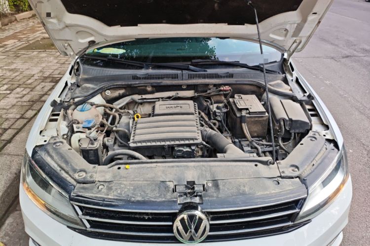 Used Volkswagen Sagitar 2018 1.6L Automatic Comfort Model Engine Bay