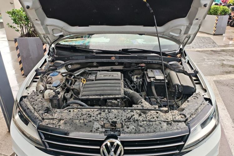 Used Volkswagen Sagitar 2018 1.6L Automatic Comfort Model Engine Bay