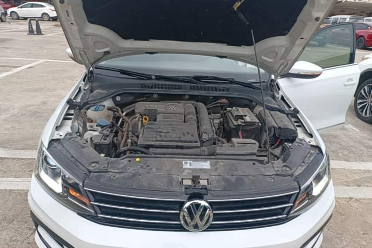 Used Volkswagen Sagitar 2018 280TSI DSG Ignite Edition Engine Bay