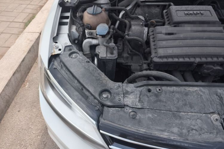 Used Volkswagen Sagitar 2018 1.6L Automatic Comfort Model Engine Bay Right