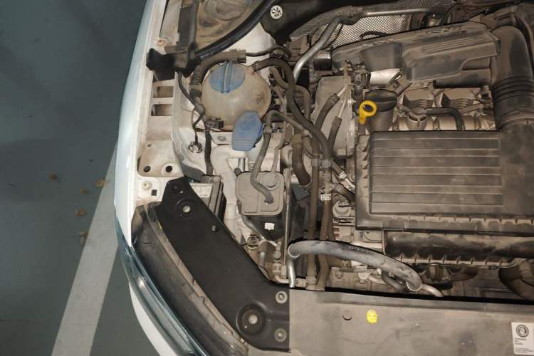 Used Volkswagen Sagitar 2018 280TSI DSG Ignite Edition Engine Bay Right
