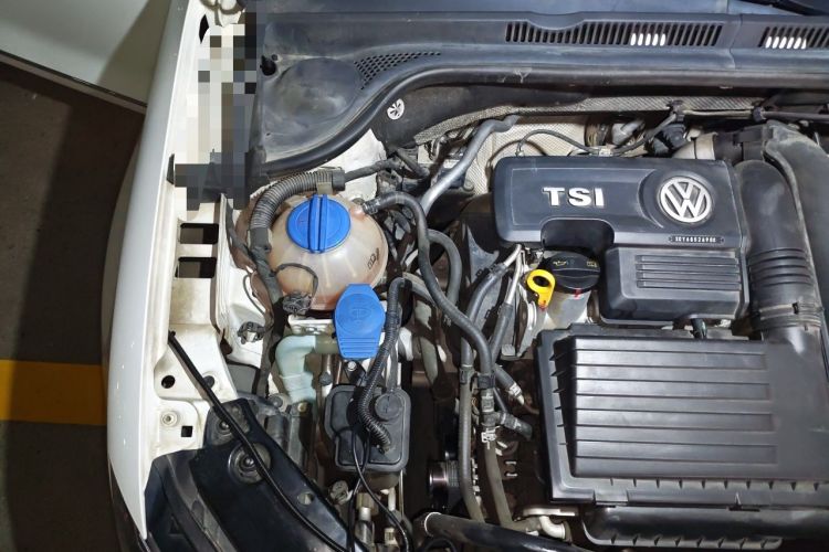 Used Volkswagen Sagitar 2018 180TSI DSG Prestige Edition Engine Bay Right