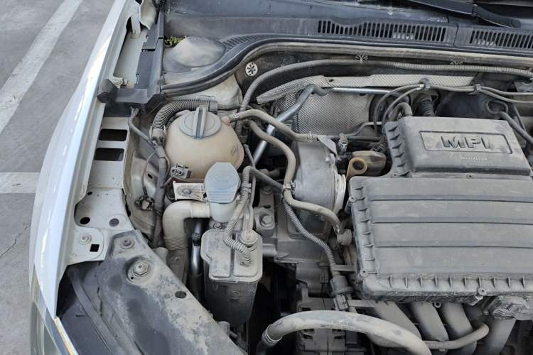 Used Volkswagen Sagitar 2018 1.6L Automatic Comfort Model Engine Bay Right