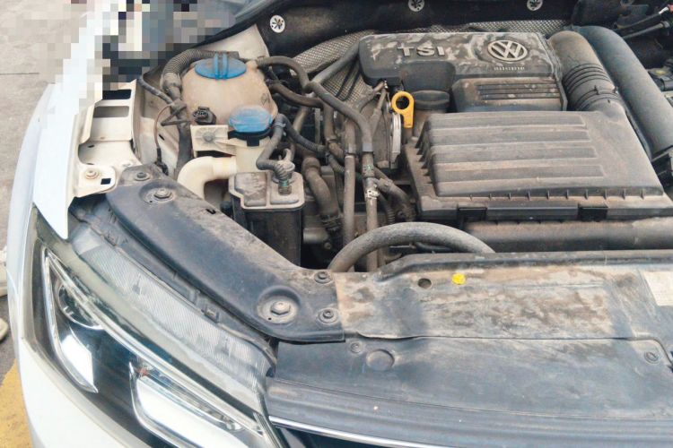 Used Volkswagen Sagitar 2018 280TSI DSG Comfort Model Engine Bay Right