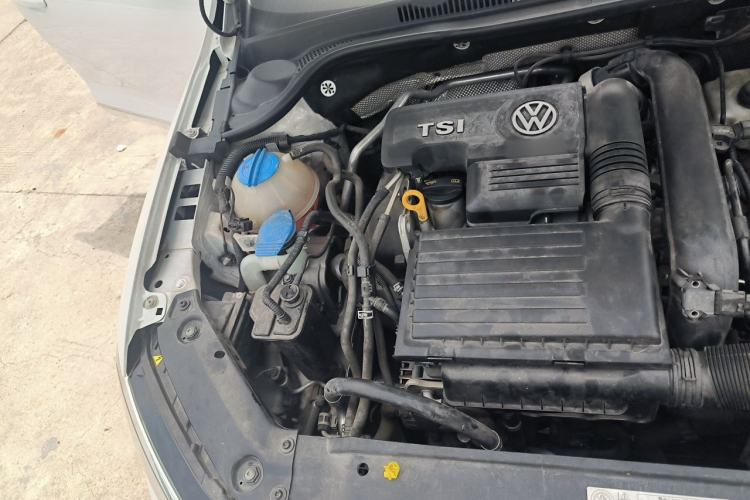Used Volkswagen Sagitar 2018 280TSI DSG Luxury Model Engine Bay Right