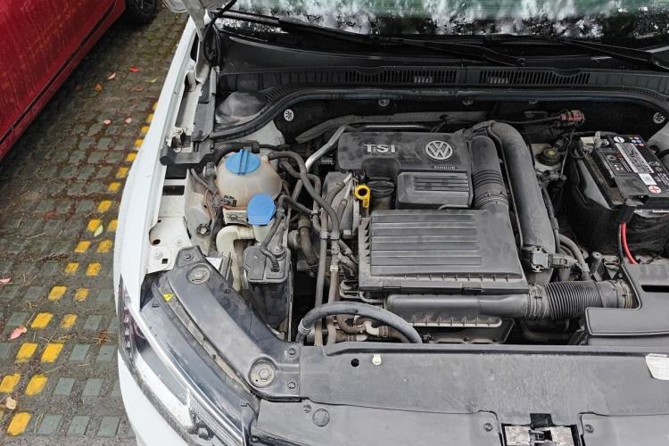 Used Volkswagen Sagitar 2018 280TSI DSG Luxury Model Engine Bay Right