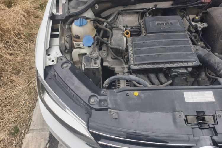 Used Volkswagen Sagitar 2018 1.6L Automatic Comfort Model Engine Bay Right