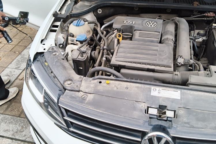 Used Volkswagen Sagitar 2018 280TSI DSG Ignite Edition Engine Bay Right