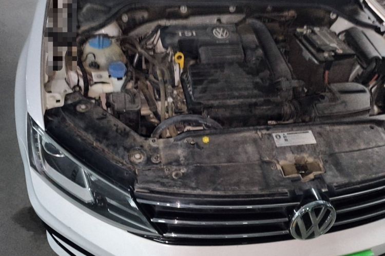 Used Volkswagen Sagitar 2018 280TSI DSG Ignite Edition Engine Bay Right