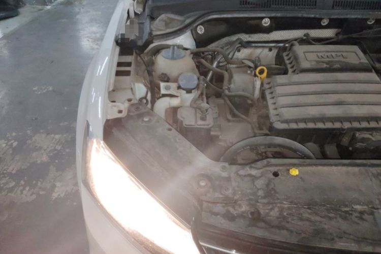 Used Volkswagen Sagitar 2018 1.6L Automatic Comfort Model Engine Bay Right