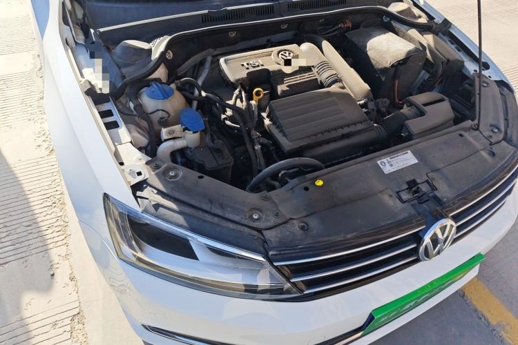 Used Volkswagen Sagitar 2018 280TSI DSG Comfort Model Engine Bay Right