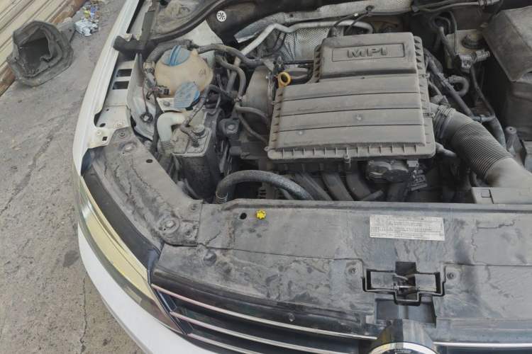 Used Volkswagen Sagitar 2018 1.6L Automatic Comfort Model Engine Bay Right