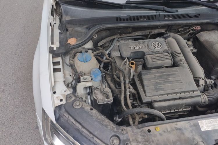Used Volkswagen Sagitar 2018 180TSI DSG Prestige Edition Engine Bay Right