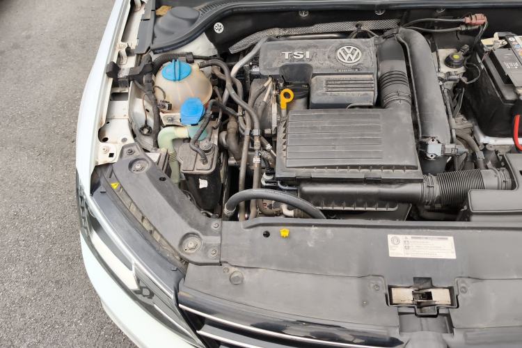 Used Volkswagen Sagitar 2018 280TSI DSG Luxury Model Engine Bay Right