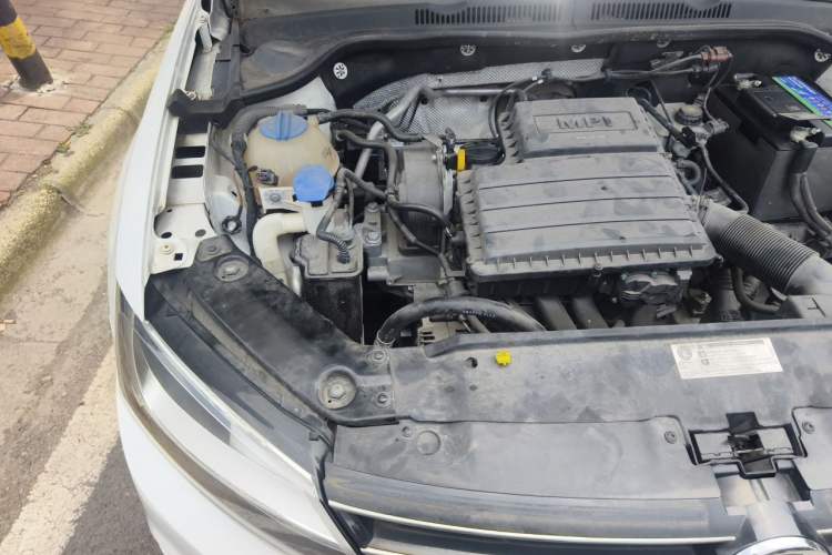 Used Volkswagen Sagitar 2018 1.6L Automatic Comfort Model Engine Bay Right